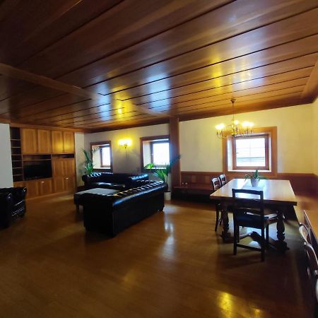 Grosse Wohnung Mit Garagenparkplatz Fiè Extérieur photo