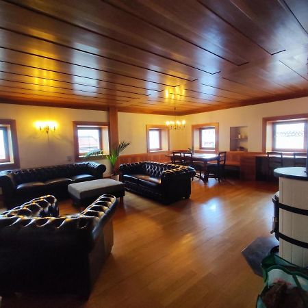 Grosse Wohnung Mit Garagenparkplatz Fiè Extérieur photo