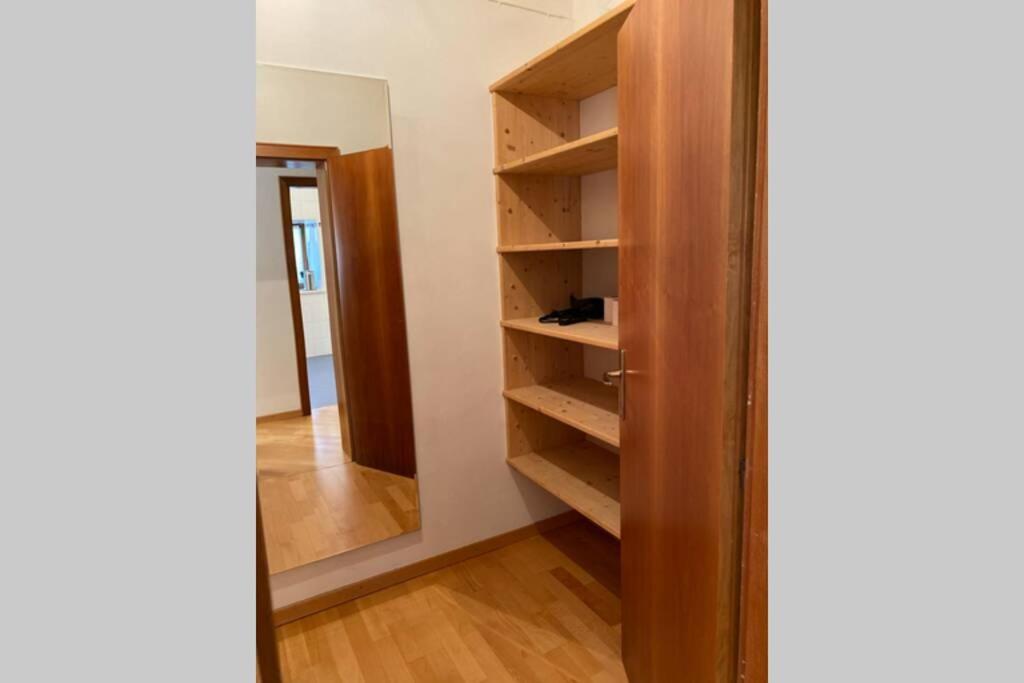 Grosse Wohnung Mit Garagenparkplatz Fiè Extérieur photo