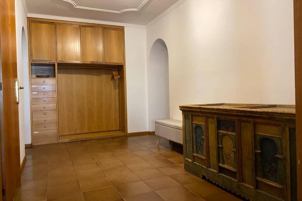 Grosse Wohnung Mit Garagenparkplatz Fiè Extérieur photo