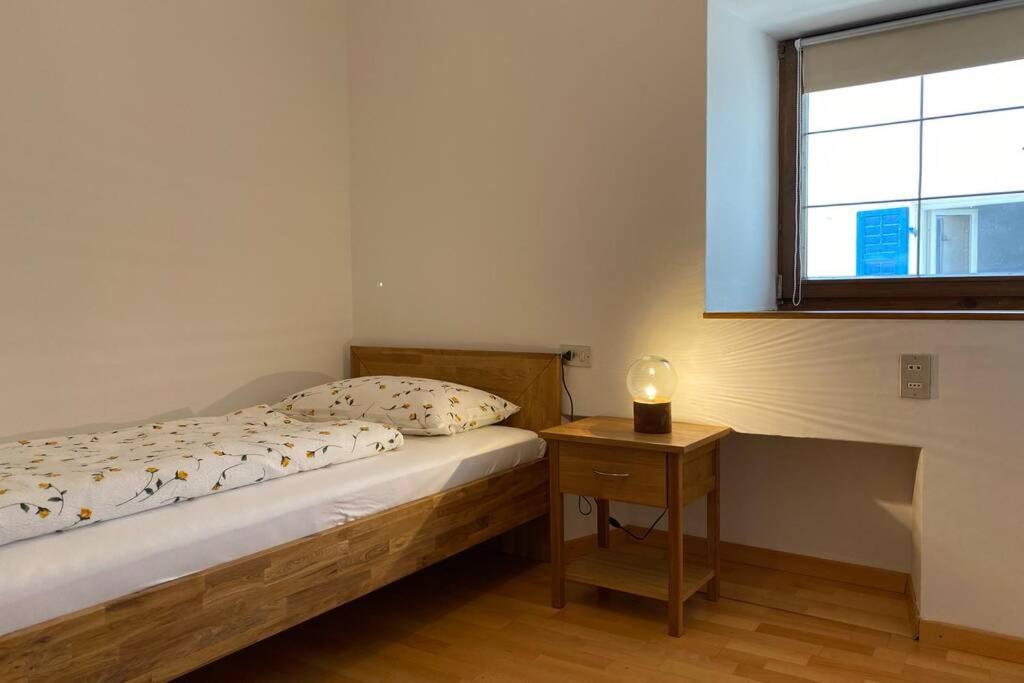 Grosse Wohnung Mit Garagenparkplatz Fiè Extérieur photo