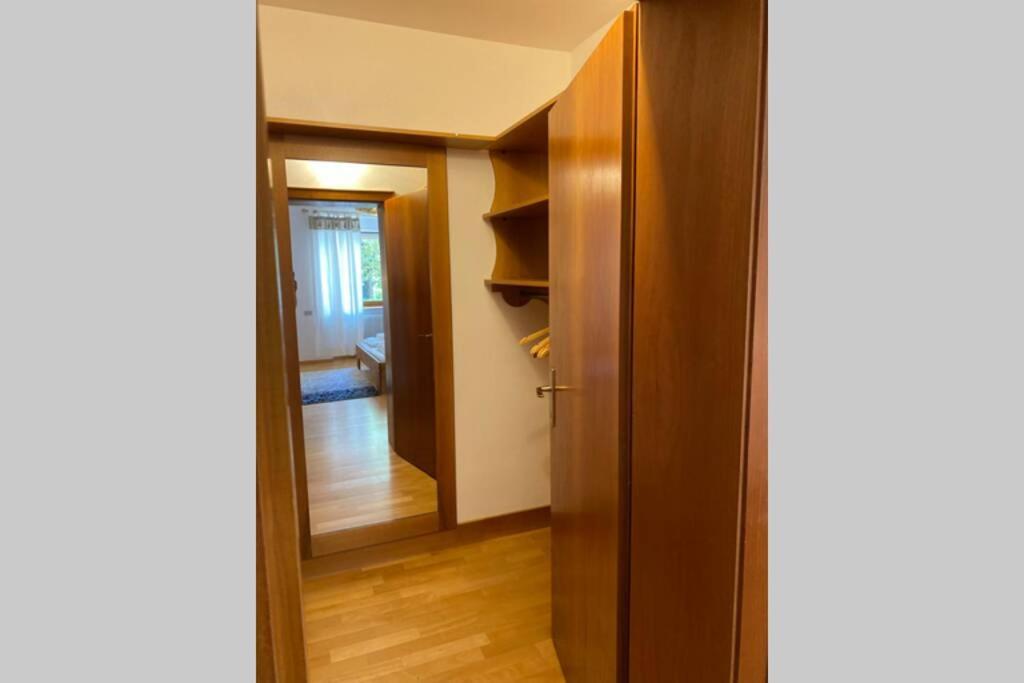 Grosse Wohnung Mit Garagenparkplatz Fiè Extérieur photo