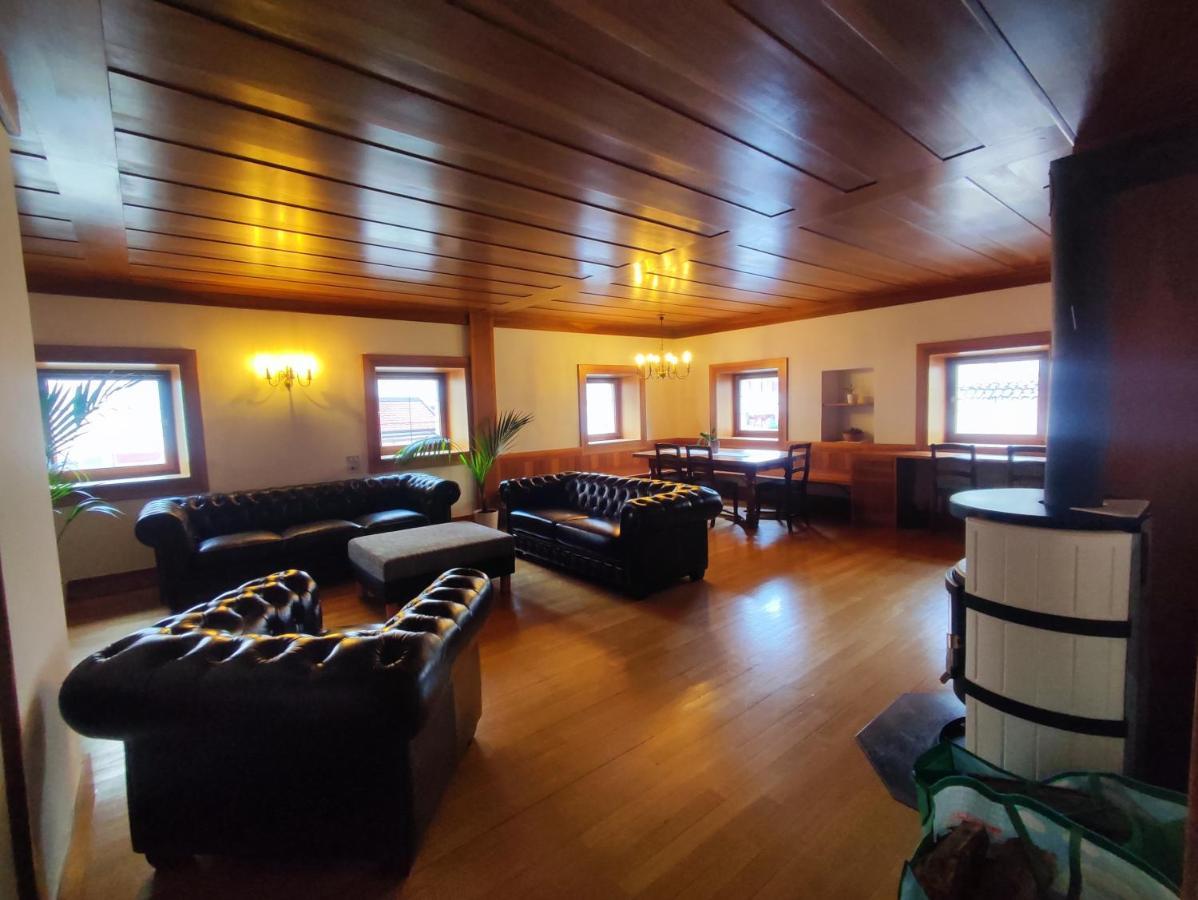 Grosse Wohnung Mit Garagenparkplatz Fiè Extérieur photo